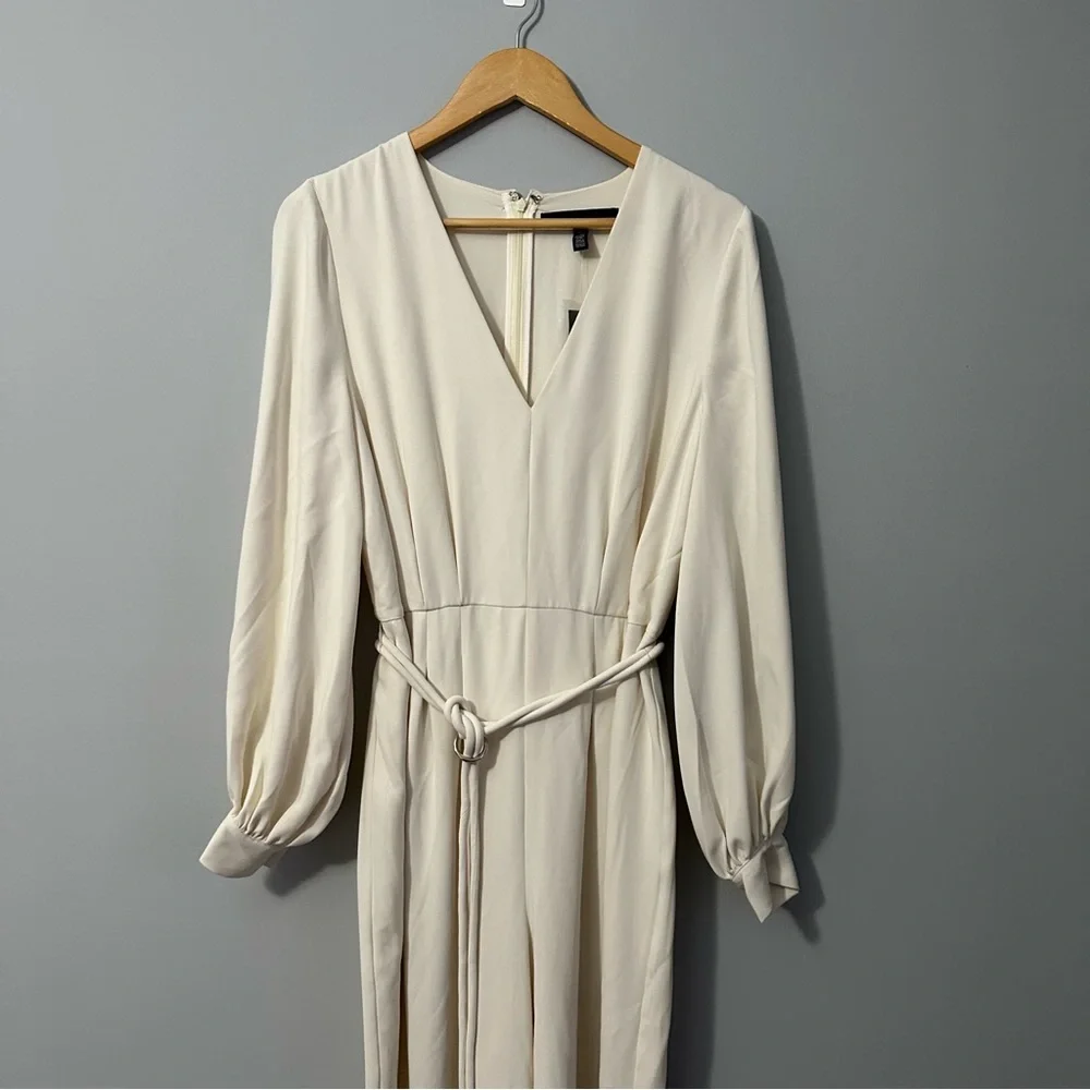 WHBM Long Sleeve Crepe Jumpsuit Ivory Wide-Leg Elegant Quiet Luxury NWT Sz 10 - Picture 4 of 13